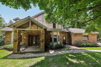 1075 Eureka Rd, Eureka, MO 63025