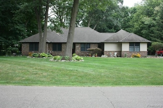 15591 Alannah Christine Dr, Marshall, MI 49068