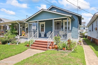 404 16th Ave, Belmar, NJ 07719