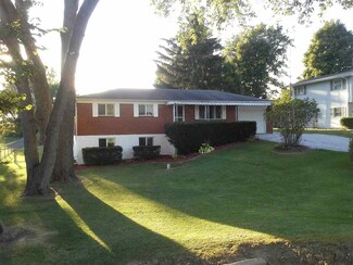 402 S 4th Ave, Jonesboro, IN 46938