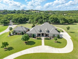 159 Loma Blanca Ln, Cresson, TX 76035