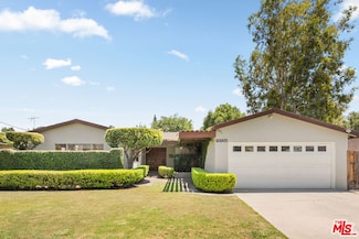 15126 Archwood St, Van Nuys, CA 91405