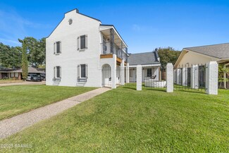 227 Maplewood Dr, Lafayette, LA 70503