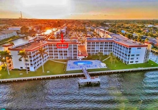 100 Paradise Harbour Blvd Unit 502, North Palm Beach, FL 33408