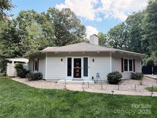 5017 Celeste Ct, Charlotte, NC 28270