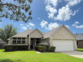 210 Cedar Lake Dr, League City, TX 77573