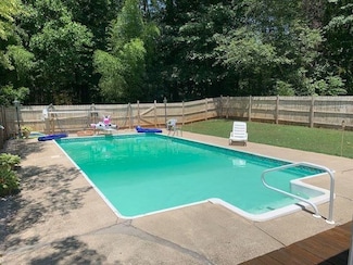 1798 Cypress Dr, Henderson, NC 27536