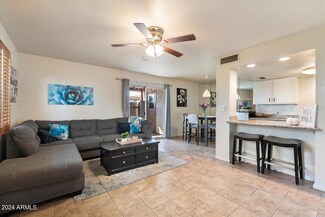 1213 E Lawrence Ln Unit 7, Phoenix, AZ 85020