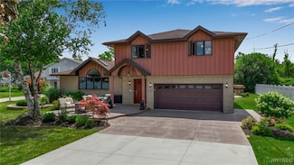 4716 E River Rd, Grand Island, NY 14072