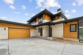 8077 Raphael Ln, Littleton, CO 80125