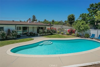 23853 Hatteras St, Woodland Hills, CA 91367