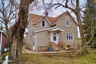 410 3rd St SE, Devils Lake, ND 58301