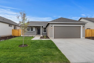 760 NW Walnut Ave Unit 70, Redmond, OR 97756