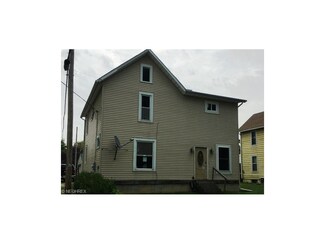 715 N Seltzer St, Crestline, OH 44827