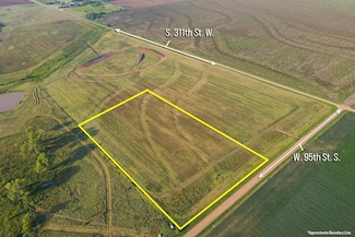 W W 95th St S, Viola, KS 67149