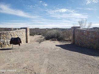 5050 Mescalero Trail, Las Cruces, NM 88012