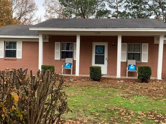 1220 Sherwood Dr, Malvern, AR 72104