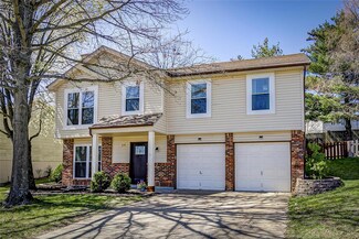 219 Oakbriar Farm Dr, Ballwin, MO 63021