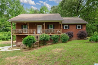 8455 Wade Rd, Warrior, AL 35180