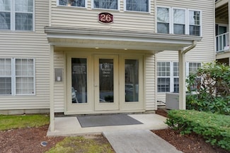 26 Walden Dr Unit 4, Natick, MA 01760