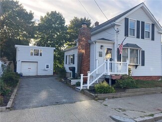 72 Knowles St, Pawtucket, RI 02860