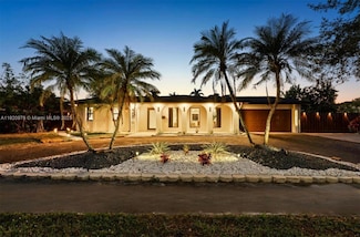 7020 Plantation Rd, Plantation, FL 33317