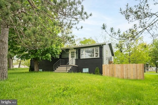 413 D St, Oakland, MD 21550