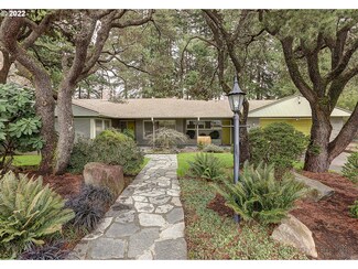 2910 SW Vista Dr, Portland, OR 97225