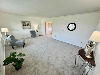 10908 Kathy Dr, Fort Wayne, IN 46835