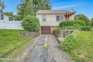 1995 E Broad St, Beaver Meadows, PA 18216