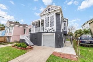 1611 19th St, Galveston, TX 77550