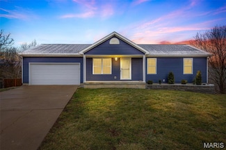 5560 Red Tailed Hawk Dr, Hillsboro, MO 63050