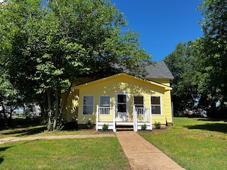 204 N Main St, Carney, OK 74832