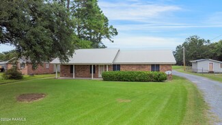 1805 Weeks Island Rd, New Iberia, LA 70560