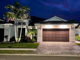 8951 St Lucia Dr, Naples, FL 34114