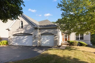 1327 Dorr Dr, Sugar Grove, IL 60554