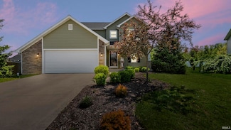 726 Henlock Ct, Fort Wayne, IN 46818