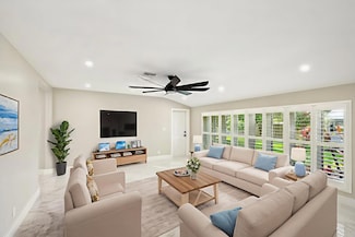720 NE 2nd St, Pompano Beach, FL 33060