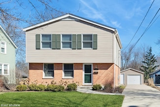 1329 Ridgewood Dr, Highland Park, IL 60035