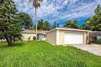 2726 Knoll St E, Palm Harbor, FL 34683