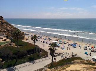 637 N Rios Ave, Solana Beach, CA 92075