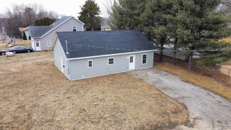 12 Bosse St, Lewiston, ME 04240