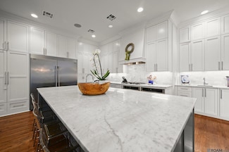 3943 Richland CI, Baton Rouge, LA 70808