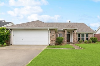310 Oakley Ln, Destrehan, LA 70047