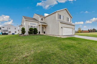 1001 Eagle Point Dr, Matteson, IL 60443