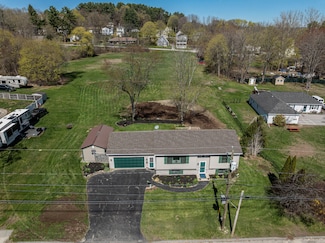 206 Fairview Ave, Auburn, ME 04210
