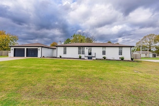 917 Waverly Ave, Muscle Shoals, AL 35661