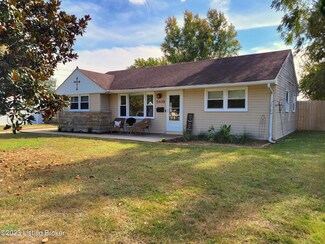5408 Count Fleet Dr, Louisville, KY 40272