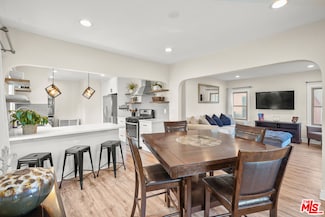 1828 W 84th St, Los Angeles, CA 90047