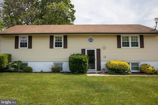 113 Centennial Dr, Sicklerville, NJ 08081